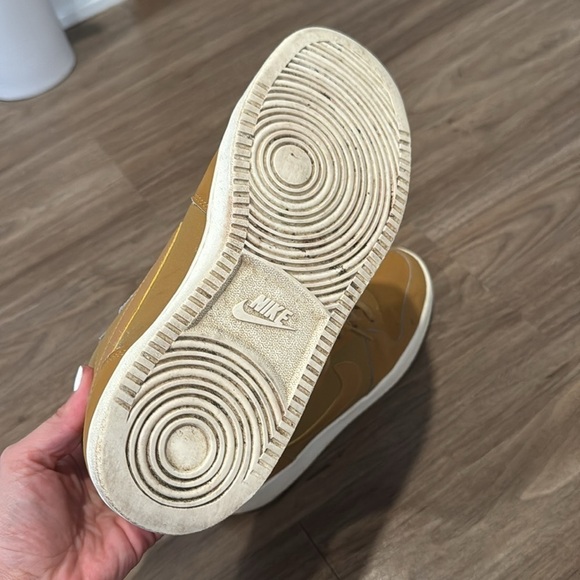 Nike Ebernon Mid SE in Wheat - Picture 5 of 6